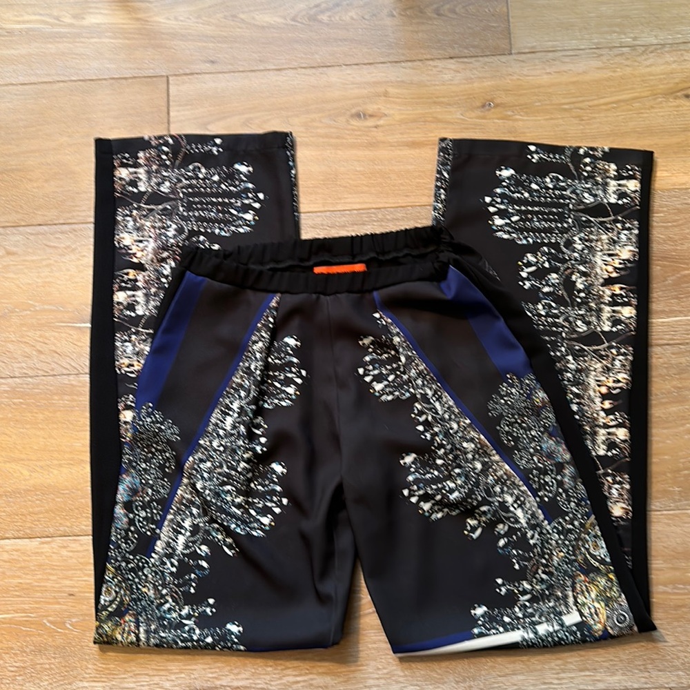 Euc Clover Canyon Pattern Pants Elastic Waist - image 2